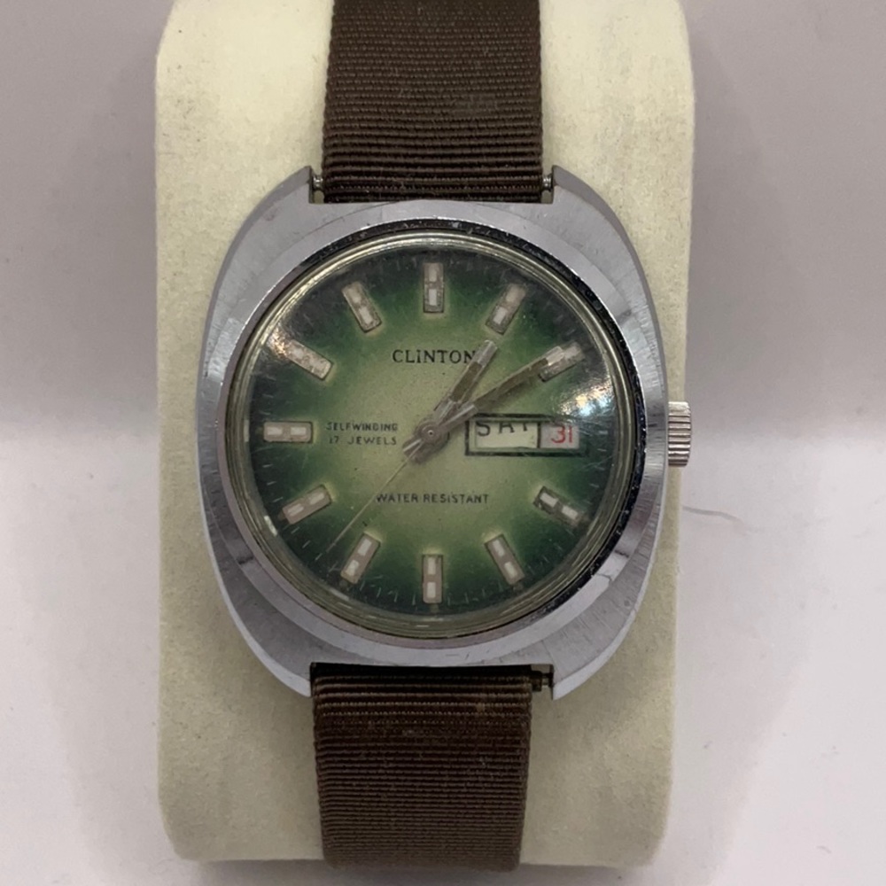 Vintage Clinton 17 Jewels Day Date Self winding Watch Green Dial